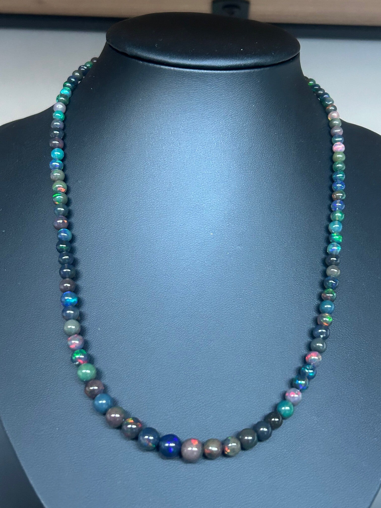 Halskette - Schwarzopal Australien (H459)