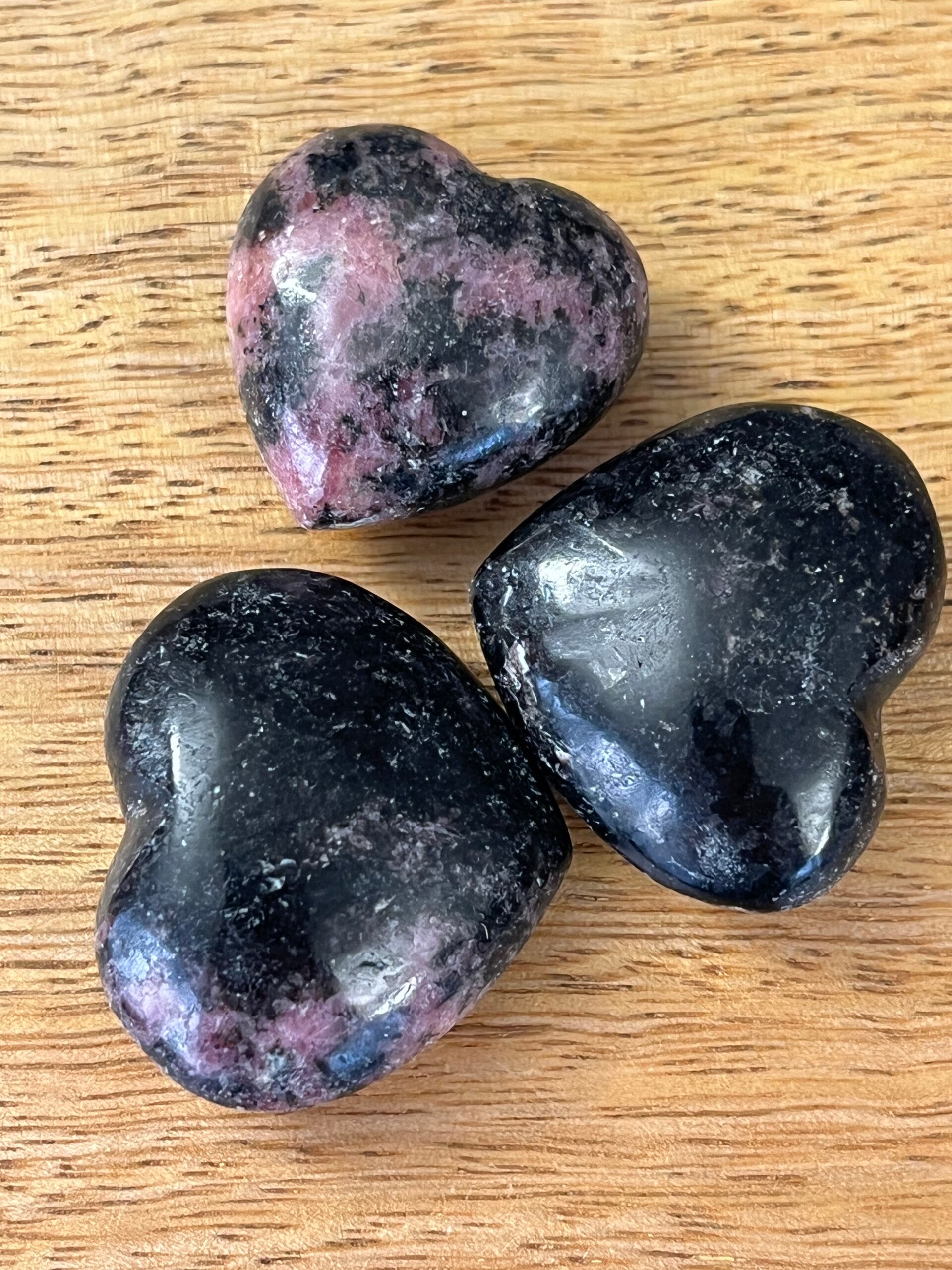 Rhodonit - Steinherz (Z082)