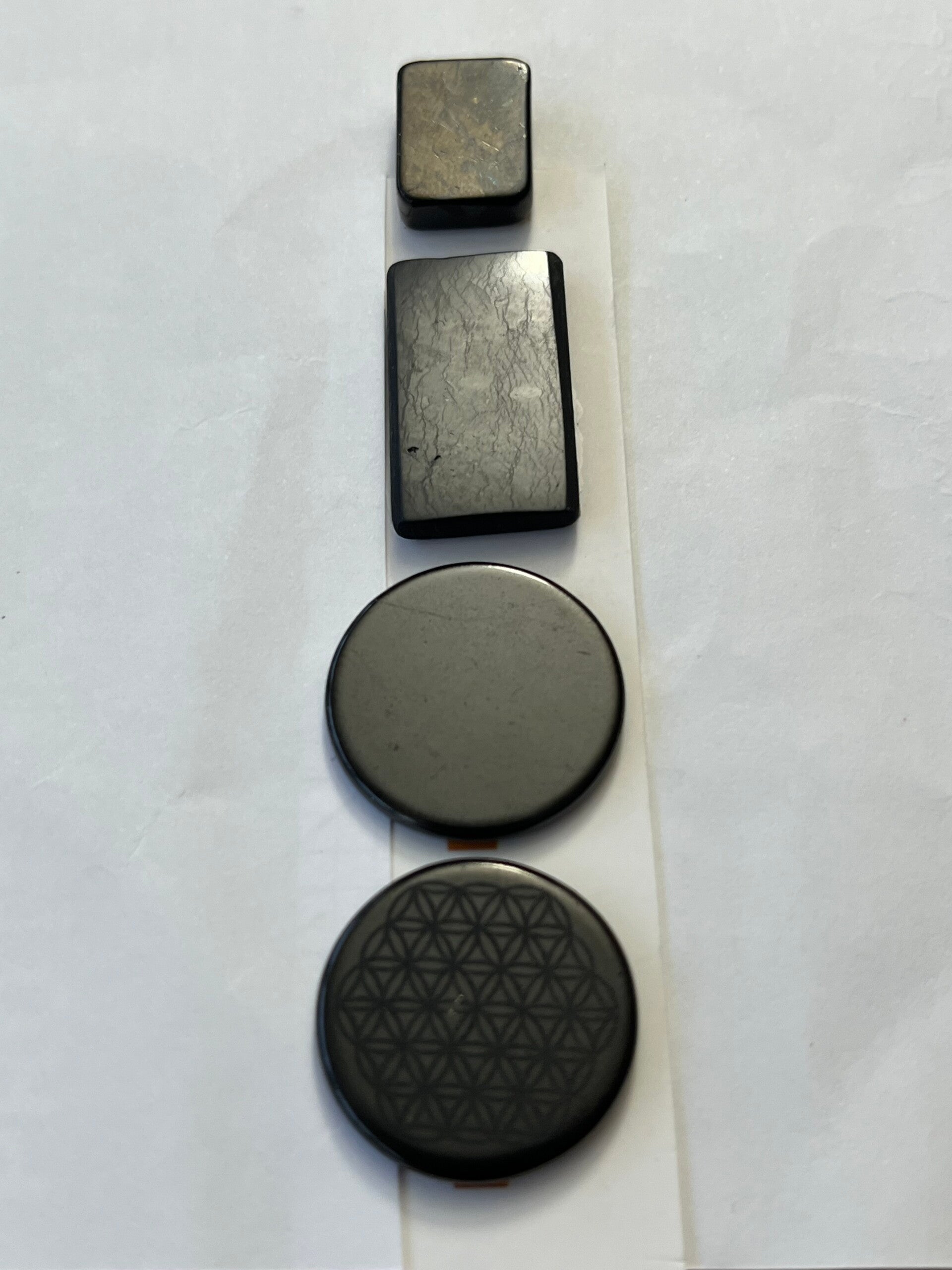 Schungit - Schutzplatte für Handy (G006)