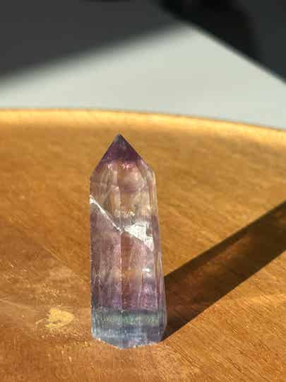 Fluorit Regenbogen - Steinspitze (Z056)