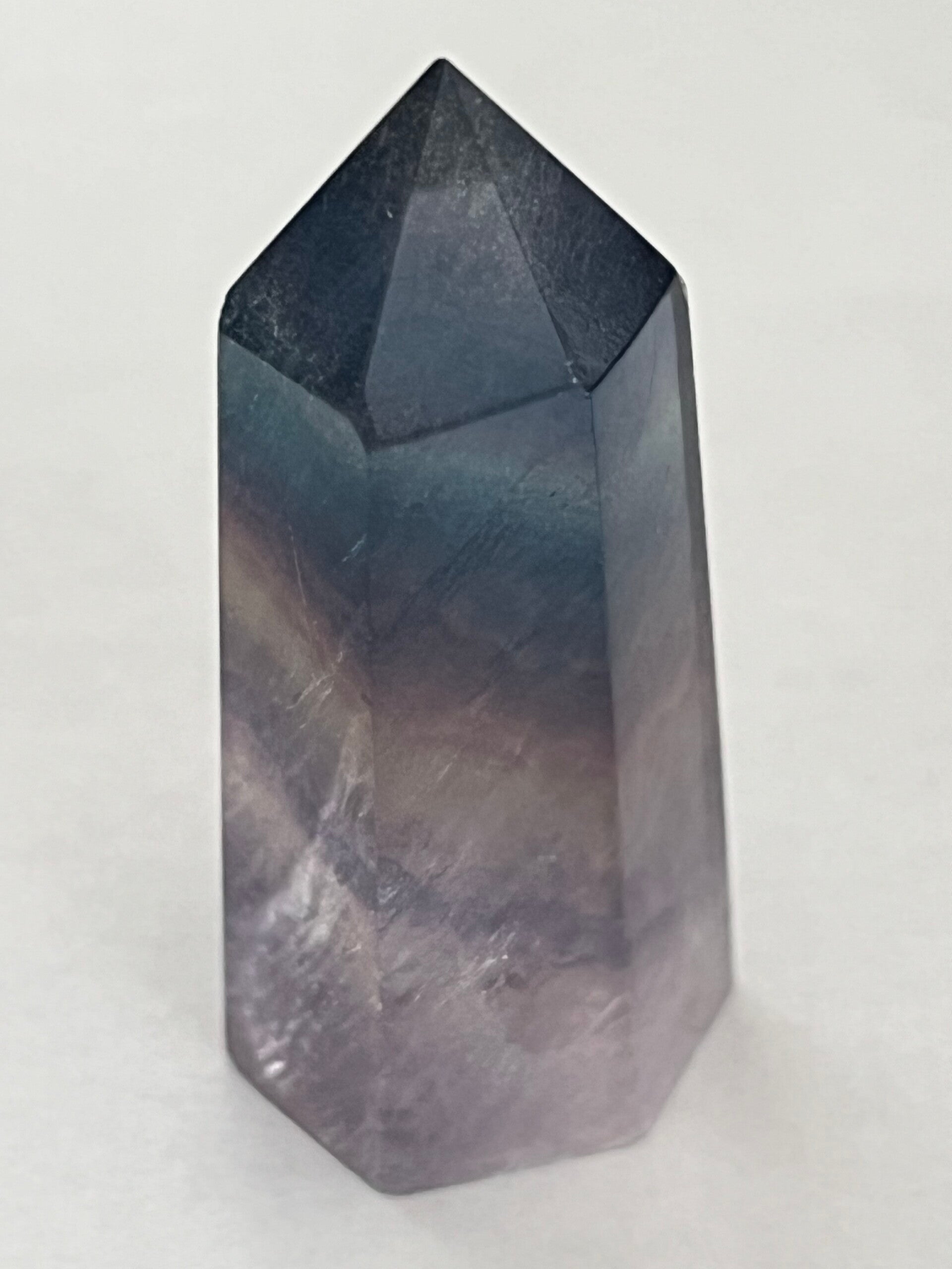 Fluorit Regenbogen - Steinspitze (Z036)