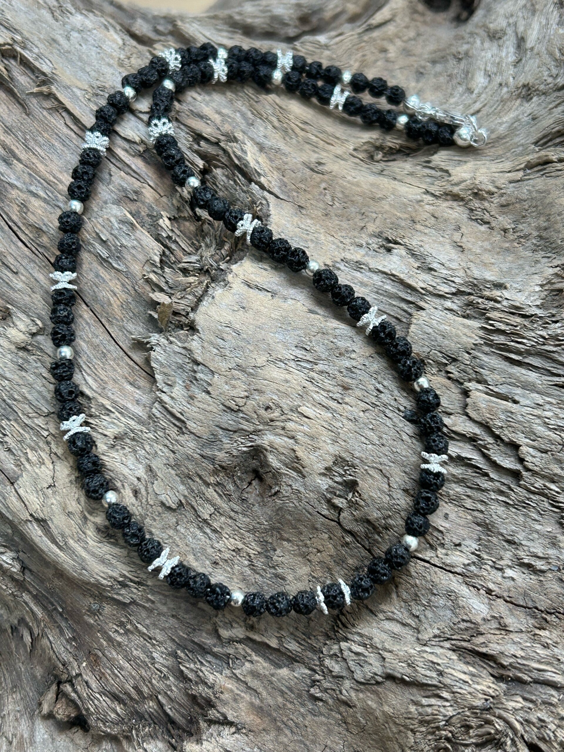 Halskette - die Erdende (H203)