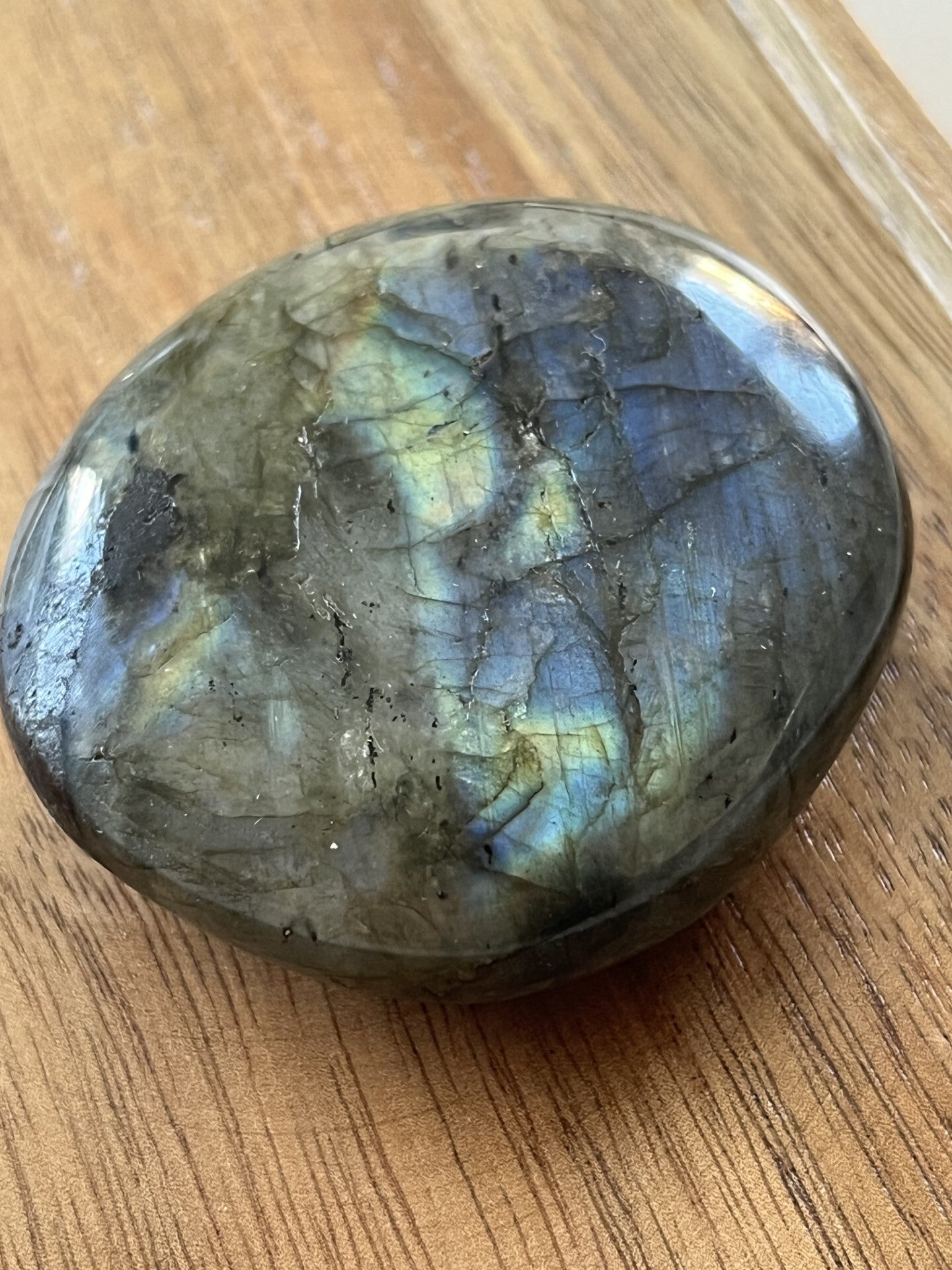 Labradorit Madagaskar - geschliffen (Z029)