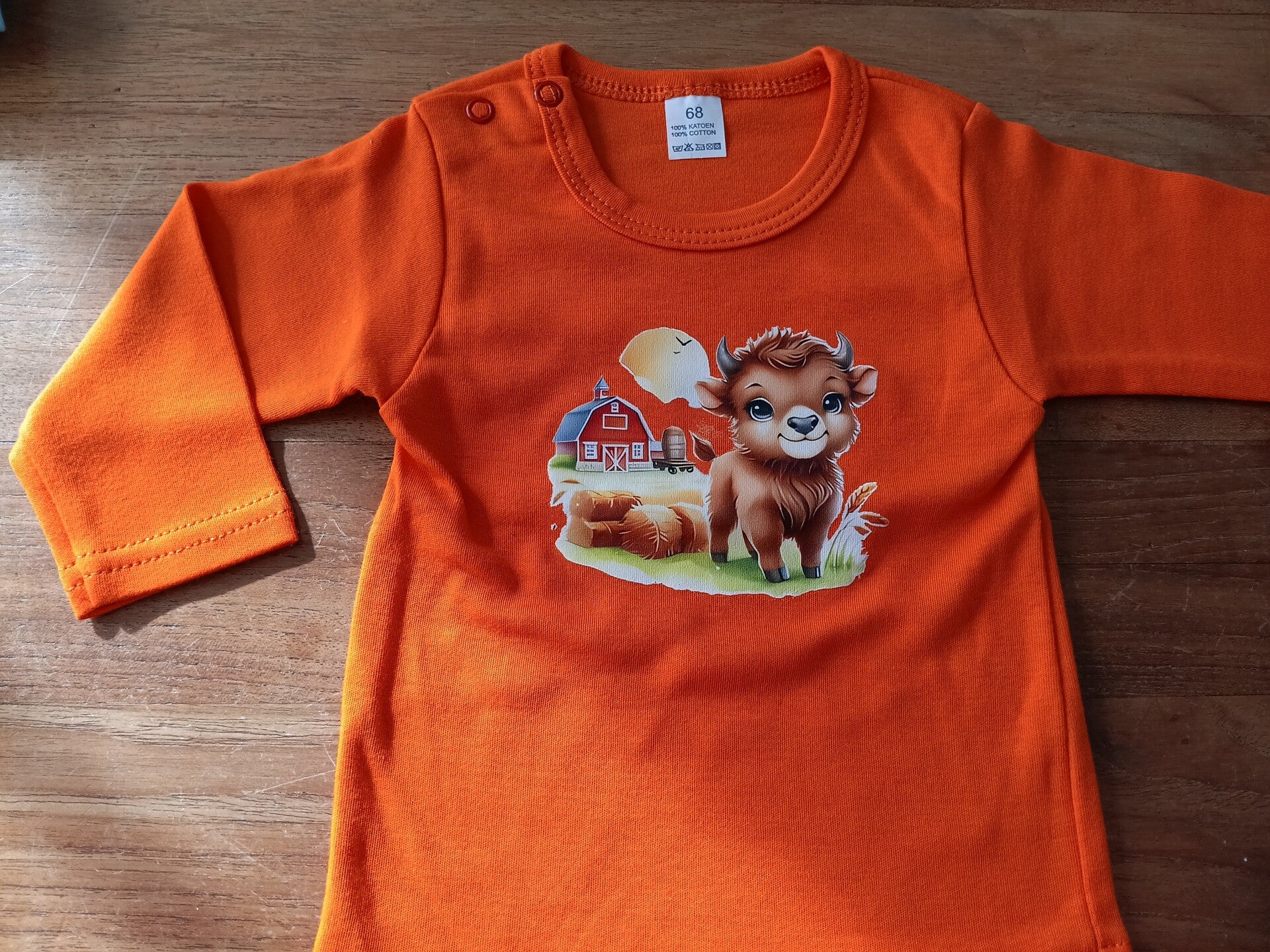 Baby-shirtjes met opdruk van boerderijdiertje maat 68