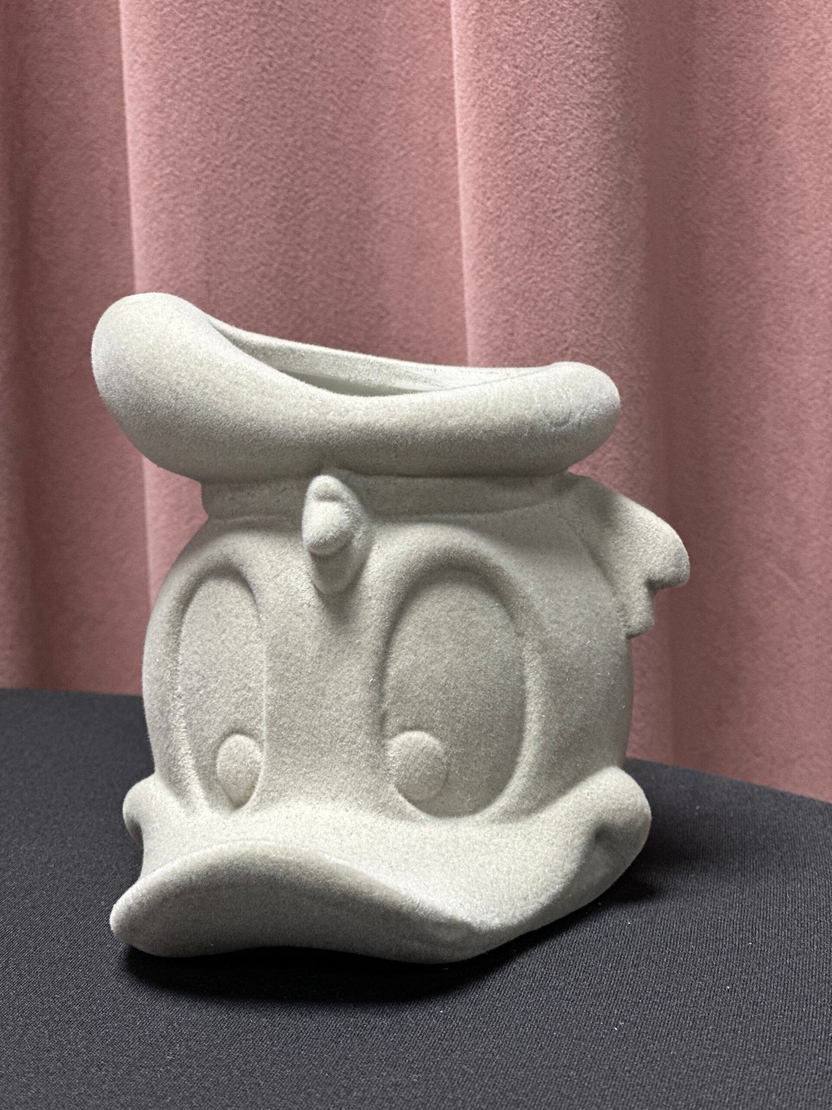 Donald Duck 'Flower Pot' Flock | Sjoek
