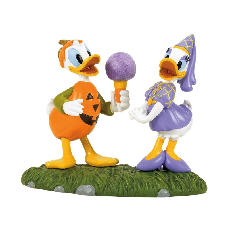 Donald & Daisy Duck 'Halloween Village Figurines'  6015598