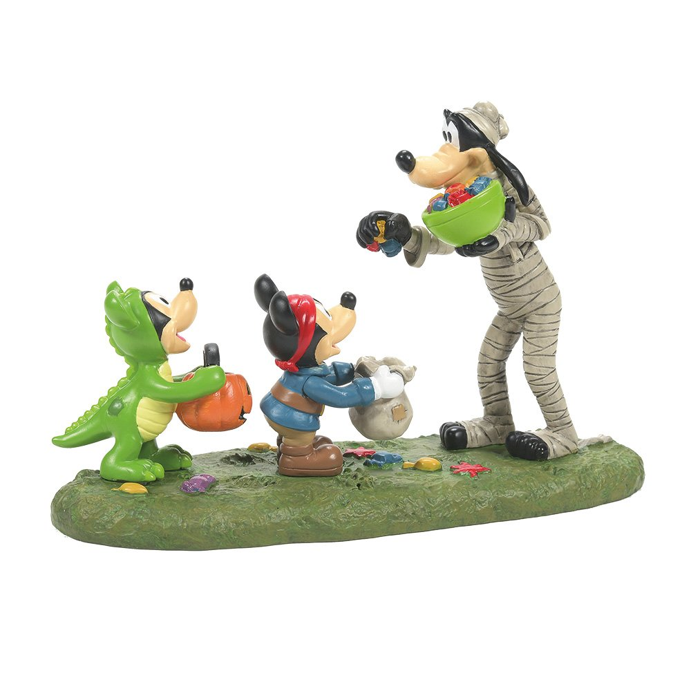Goofy, Mickey & Minnie Mouse 'Halloween Village Figurine' - 6009781