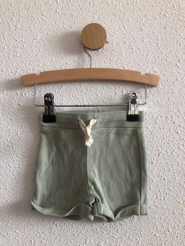 Kort Broekje met veters