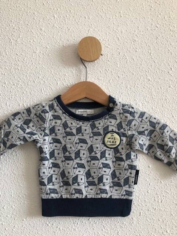 Trui met dobbelstenen