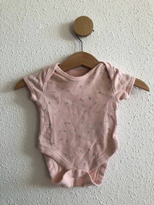 Rompertje met bloemetjes