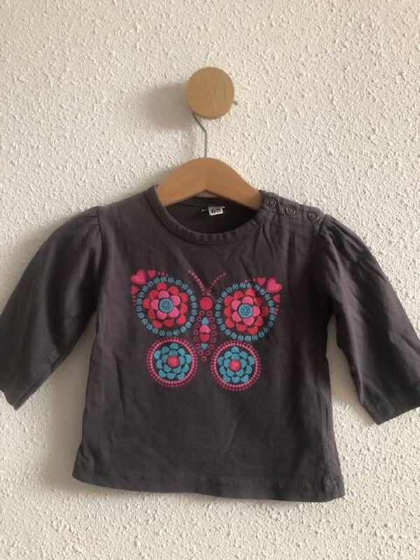 Longsleeve met een vlinder