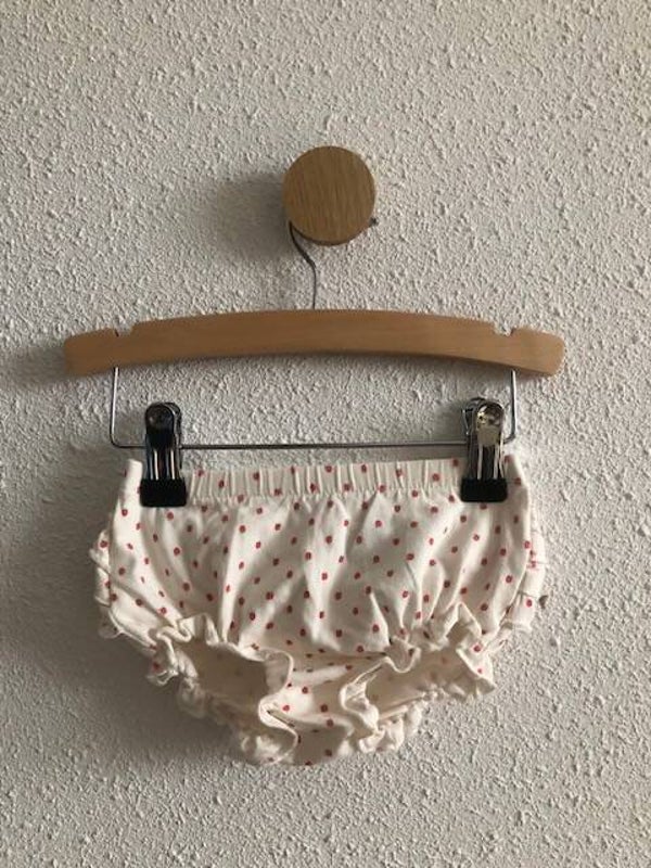 Luierbroekje met aardbeien