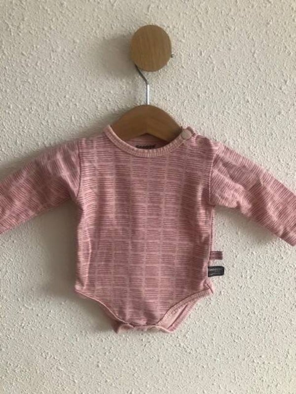 Rompertje met strepen