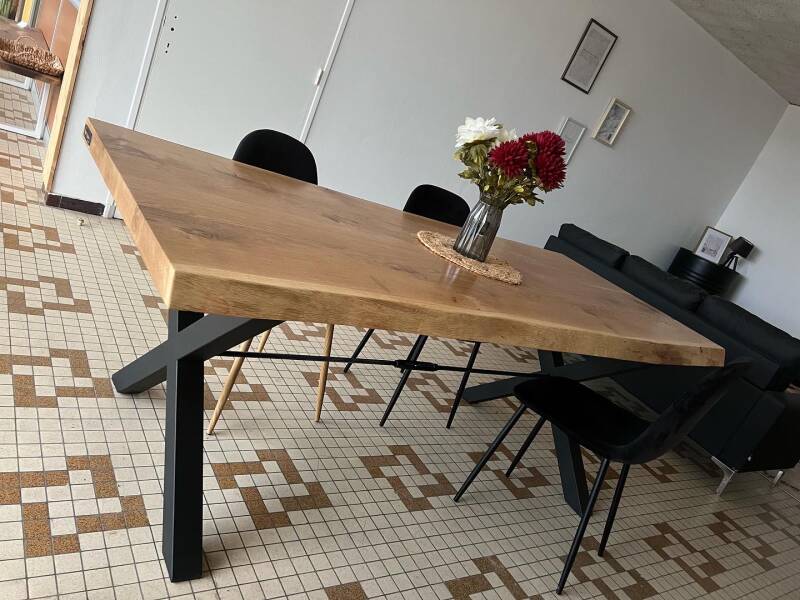 Table à manger bois et métal