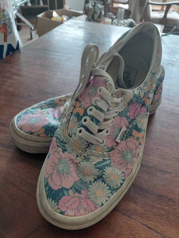 1 paar vans sneakers gebloemd 39