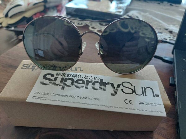 Super dry zonnebril nieuw