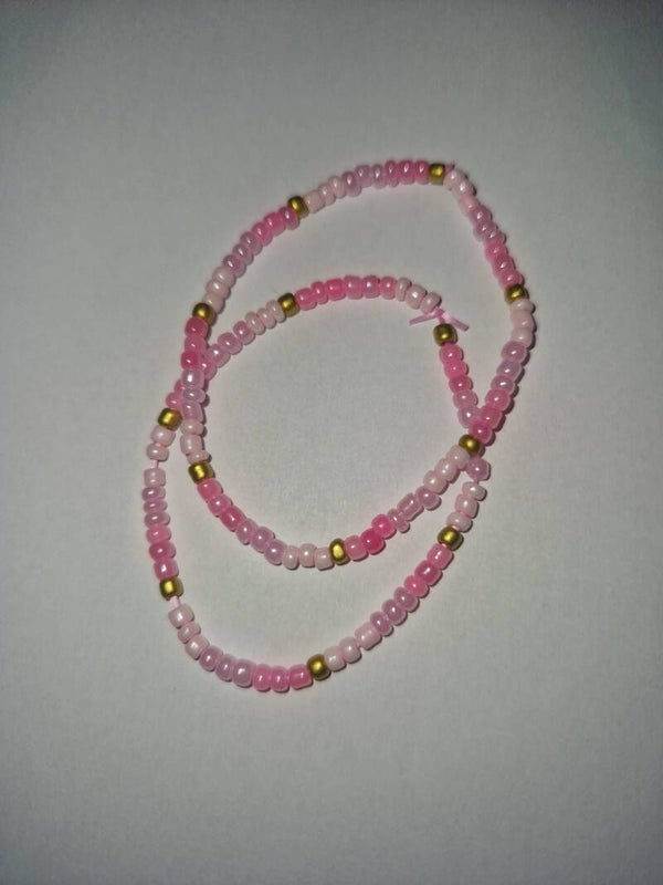 Perlenarmband Rosa & Gold – zart & handgemacht