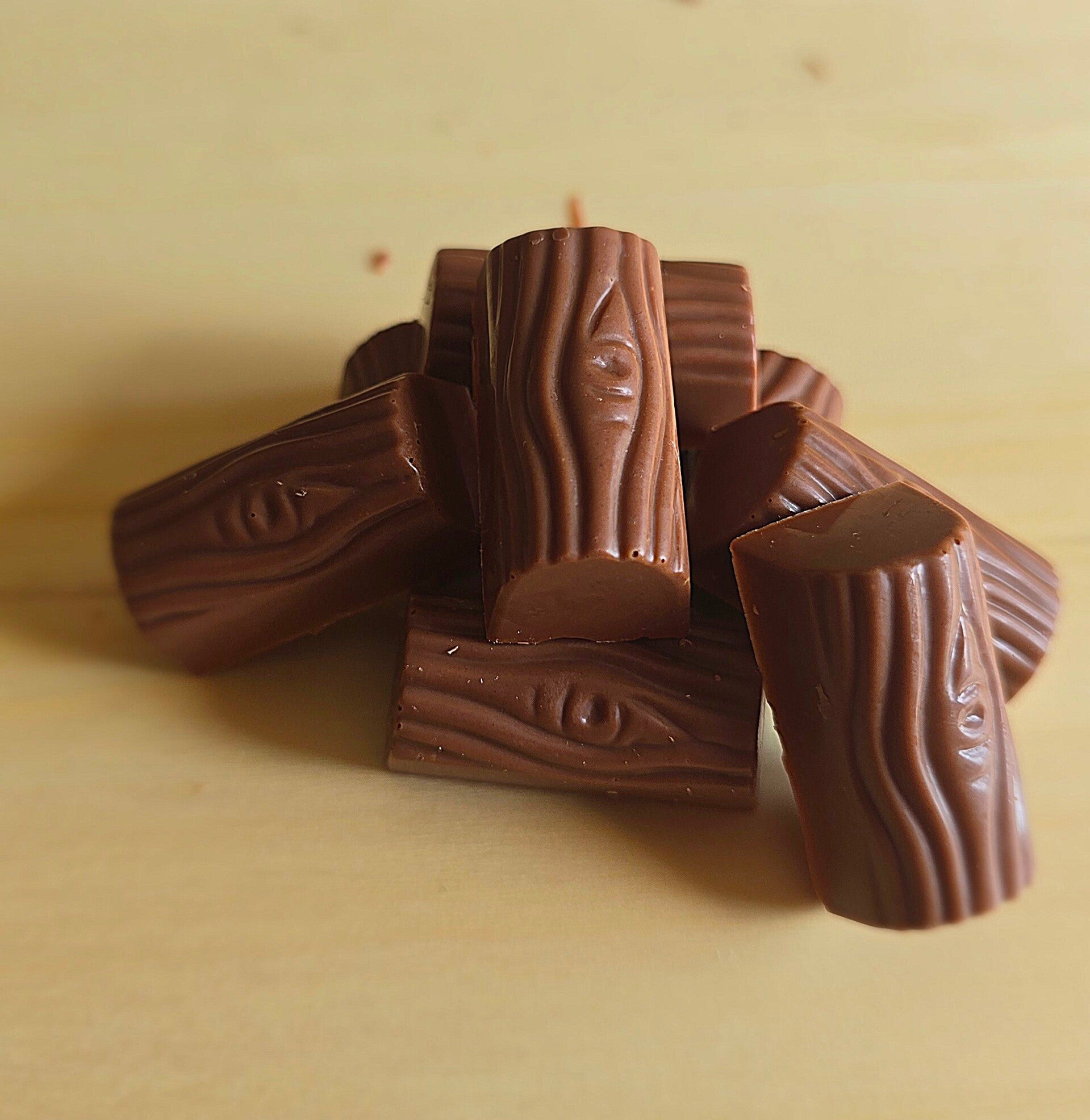 bonbon met hazelnoot crunch per 5 melk of puur