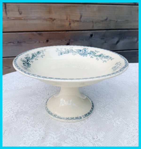 Brocante schaal op voet Petrus Regout Bertha antiek