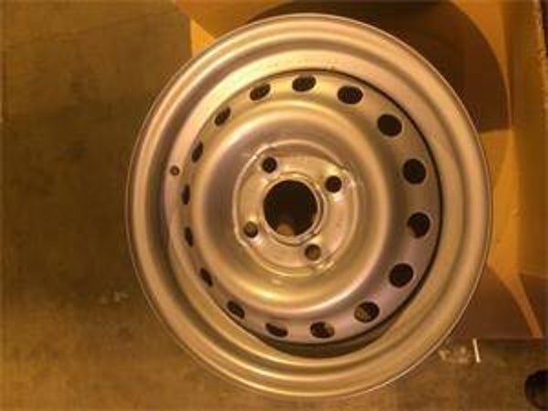 Plåtfälg Släpvagn 500Kg 4x13 4/100 ET30 CB57,1