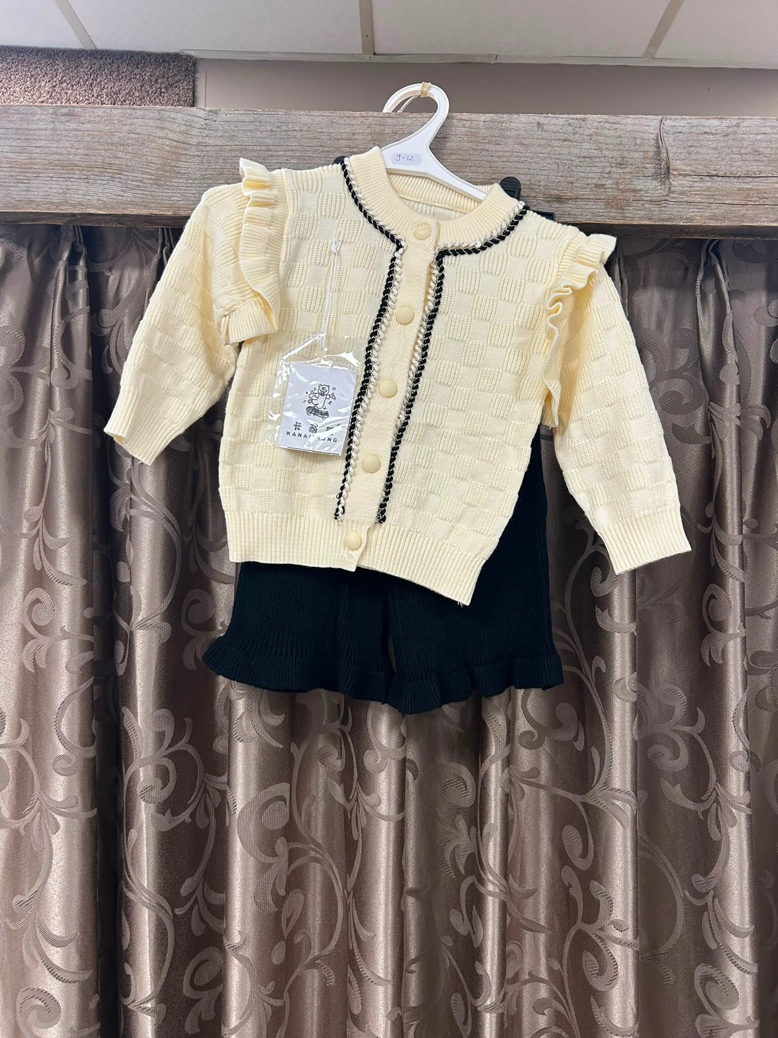 Meisjes pak trui met flare broek geel/zwart