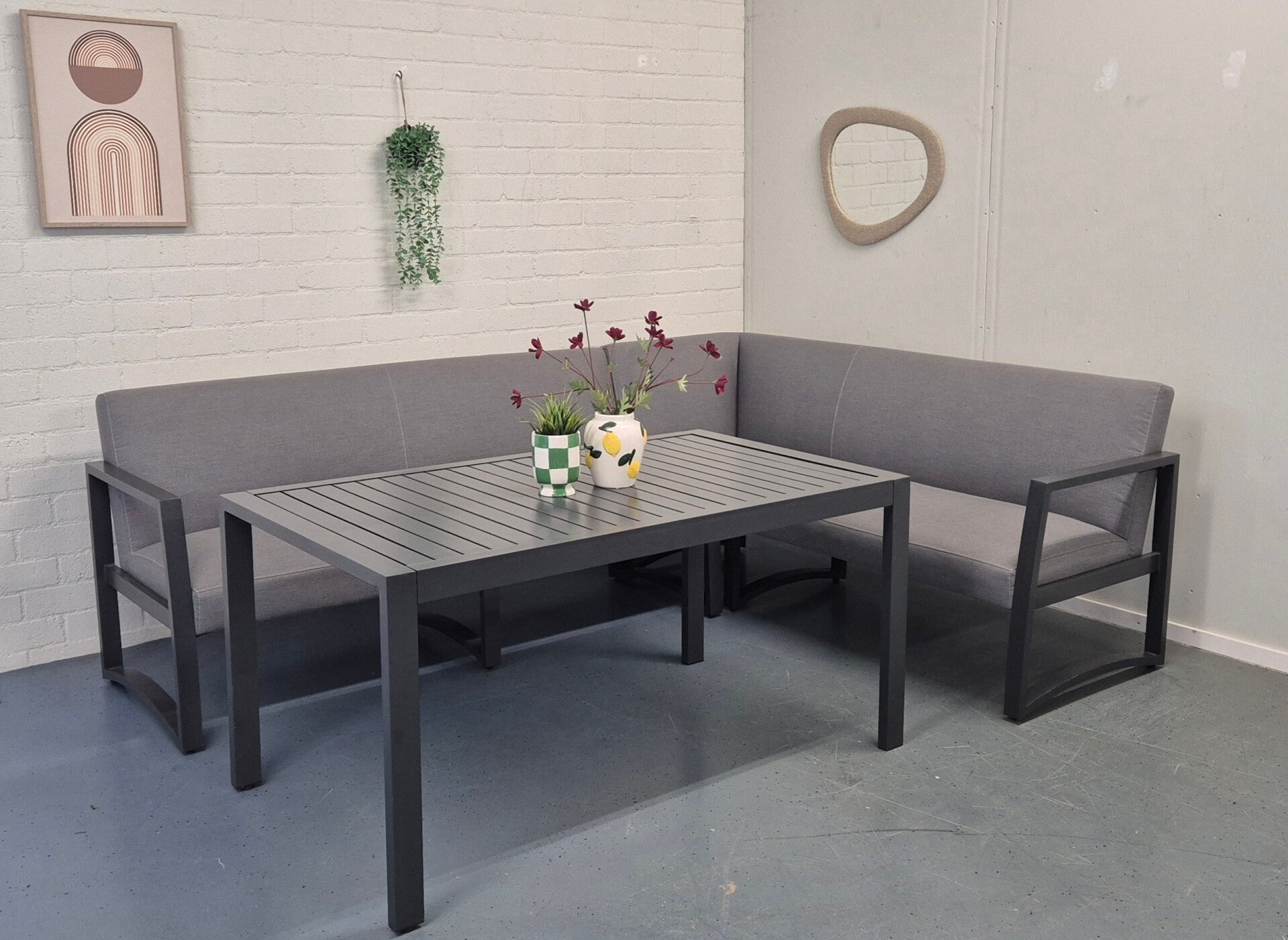 Diningset /tuinset || vaste kussens || eettafel || aluminium