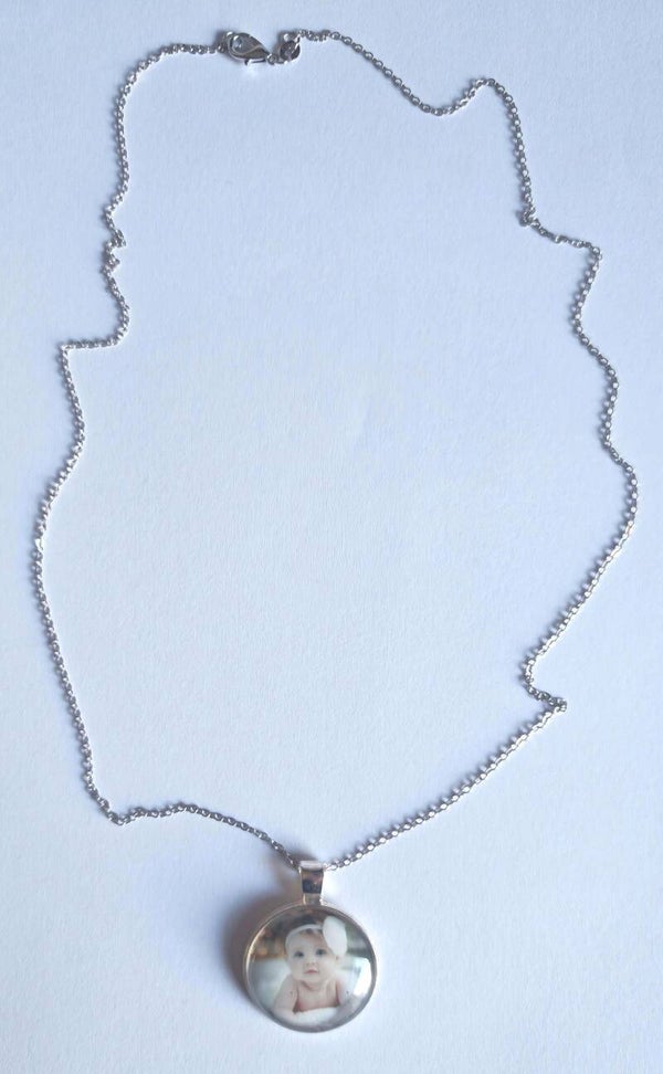 Pendentif personnalisé avec chaînes argent