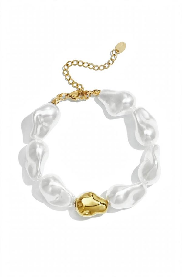 Big pearl armband