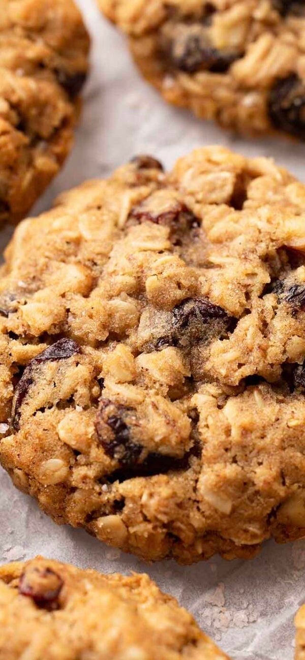 Oatmeal Raisin Cookies