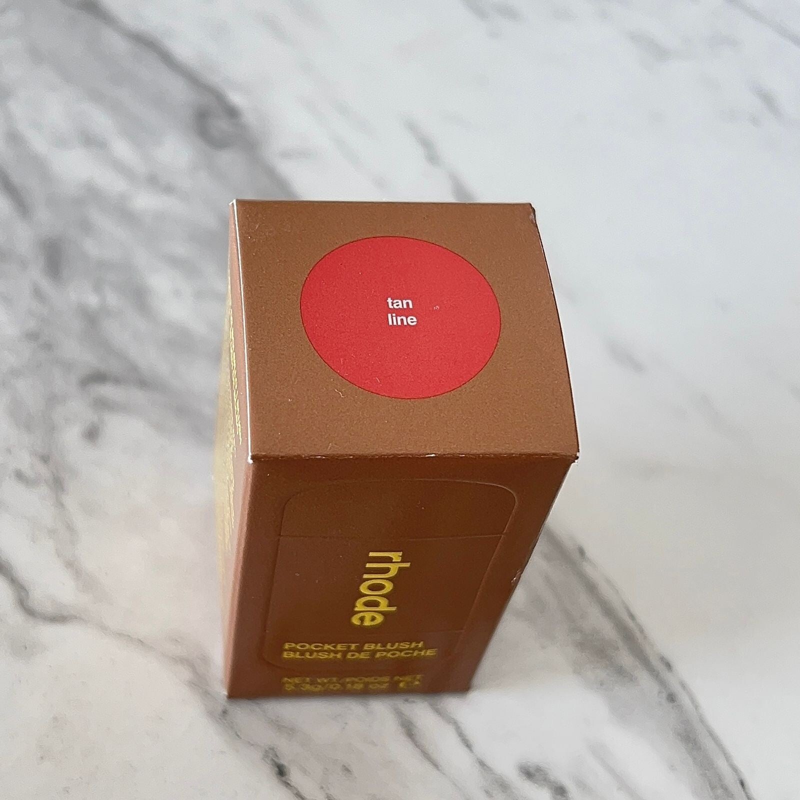 RHODE Pocket blush Tono tan line