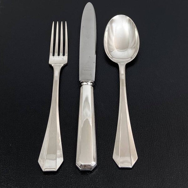 Delheid, Brussels, Art Déco cutlery n°39, 12 place settings, plain silver