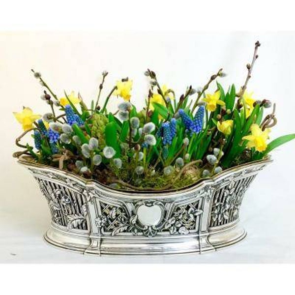 Pair of Louis XVI decorative centerpieces, France 1890-1910, sterling silver