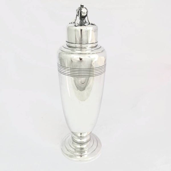 Art Deco style cocktail shaker, USA, circa 1940, plain silver