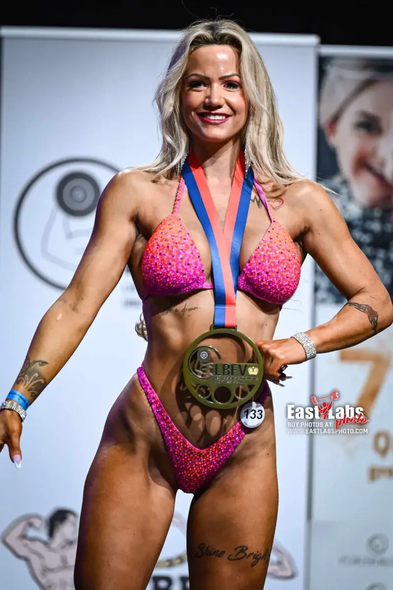 valerie-chevrolet-bikini-ifbb-mister-univers-lichtenstein-2024-standard-wbr5jf.webp
