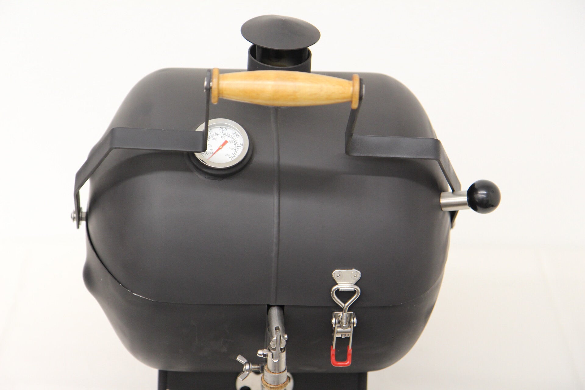 Grill Größe XL                                ( Bis zu 8 Personen )