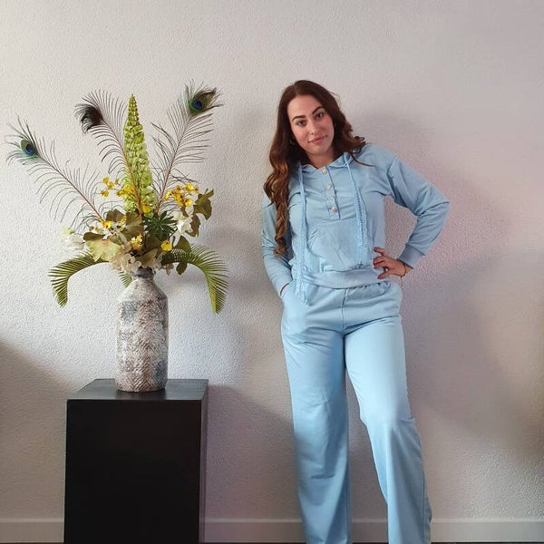 Lichtblauw met Flairpants