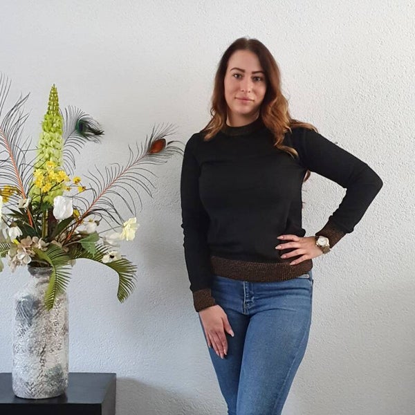 Pullover Zwart met Rosé sluiters