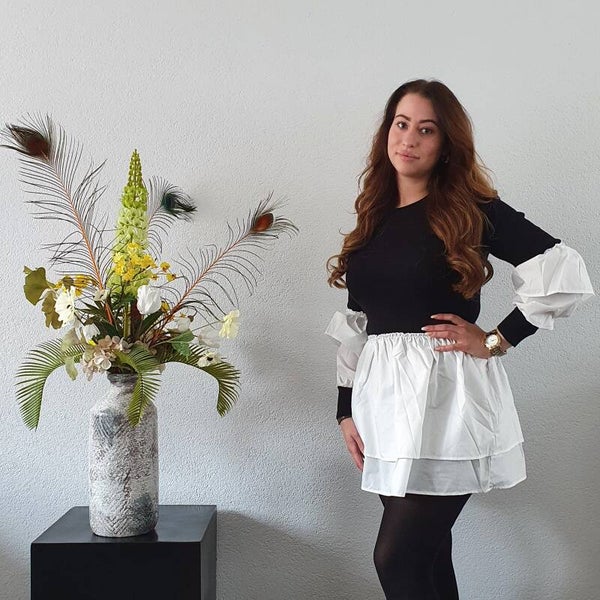 Zwart Jurkje met witte Blouse