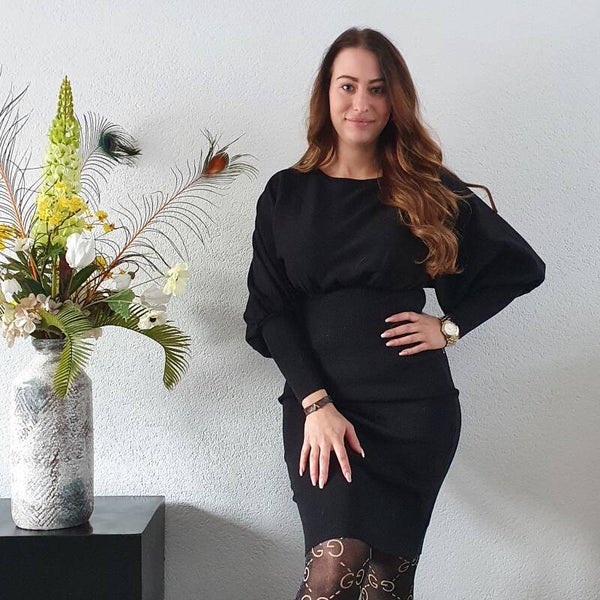 Zwart Elastisch Jurkje tot de knie