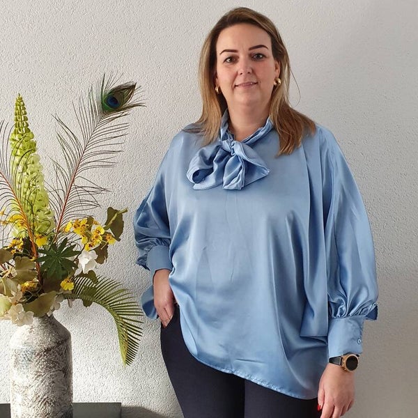 Satijnlook Blouse Lichtblauw met Strik