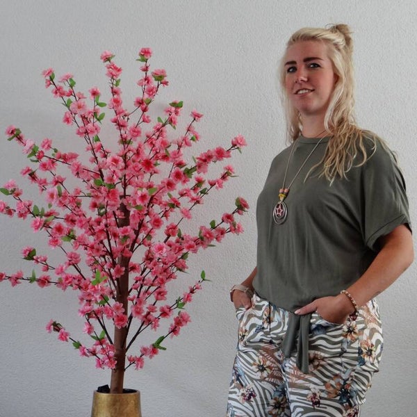 Top Legergroen met Ketting