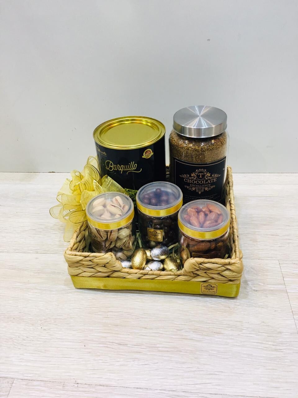 Golden Luxe Treat Basket