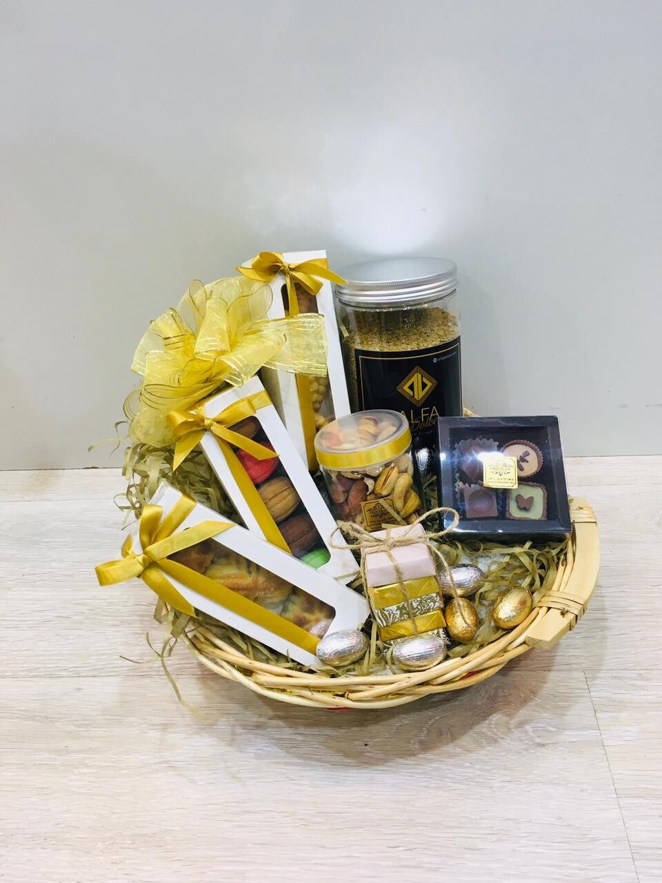 Deluxe Gourmet Hamper Collection