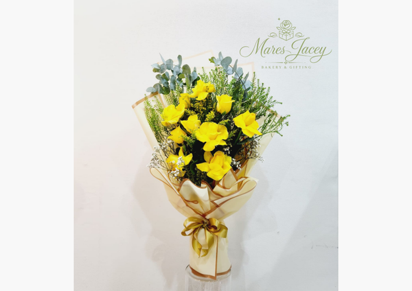 Golden Sunshine Bouquet