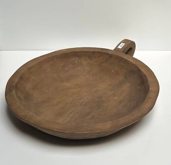 Houten schaal uit Indonesië met oor