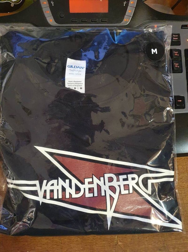 Vandenberg  new Tshirt  M