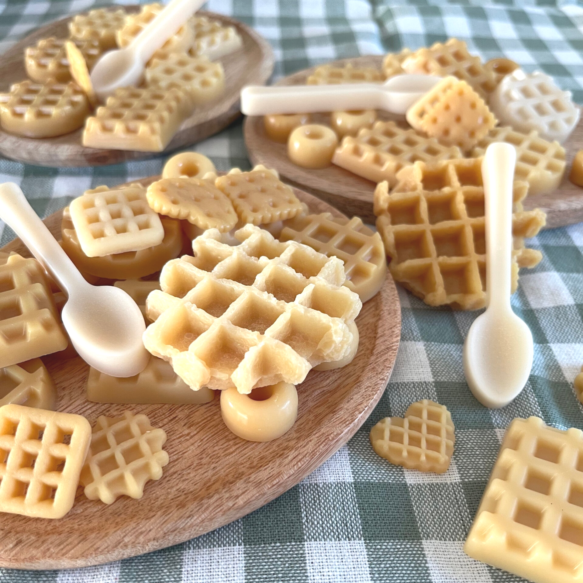 Fondants parfumés en cire d'olive senteur "Gaufre". Box de 100g. 13,90 €. M'créa bougies.