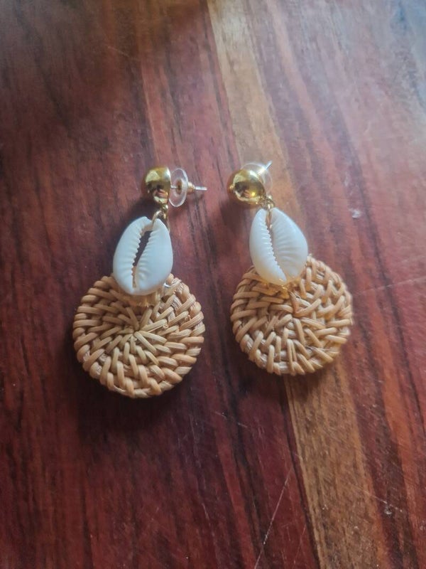 Rattan Muschel Ohrringe