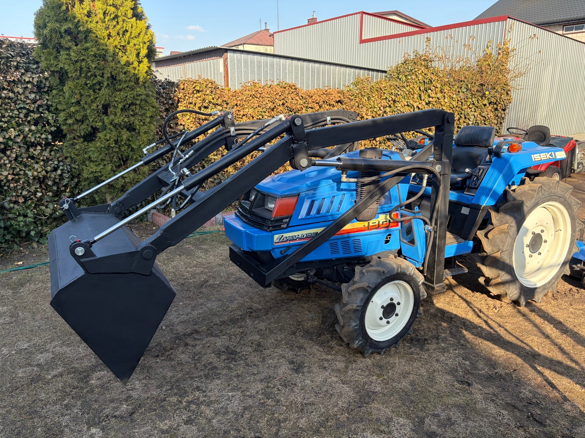 Traktor Iseki TU180, nowy TUR