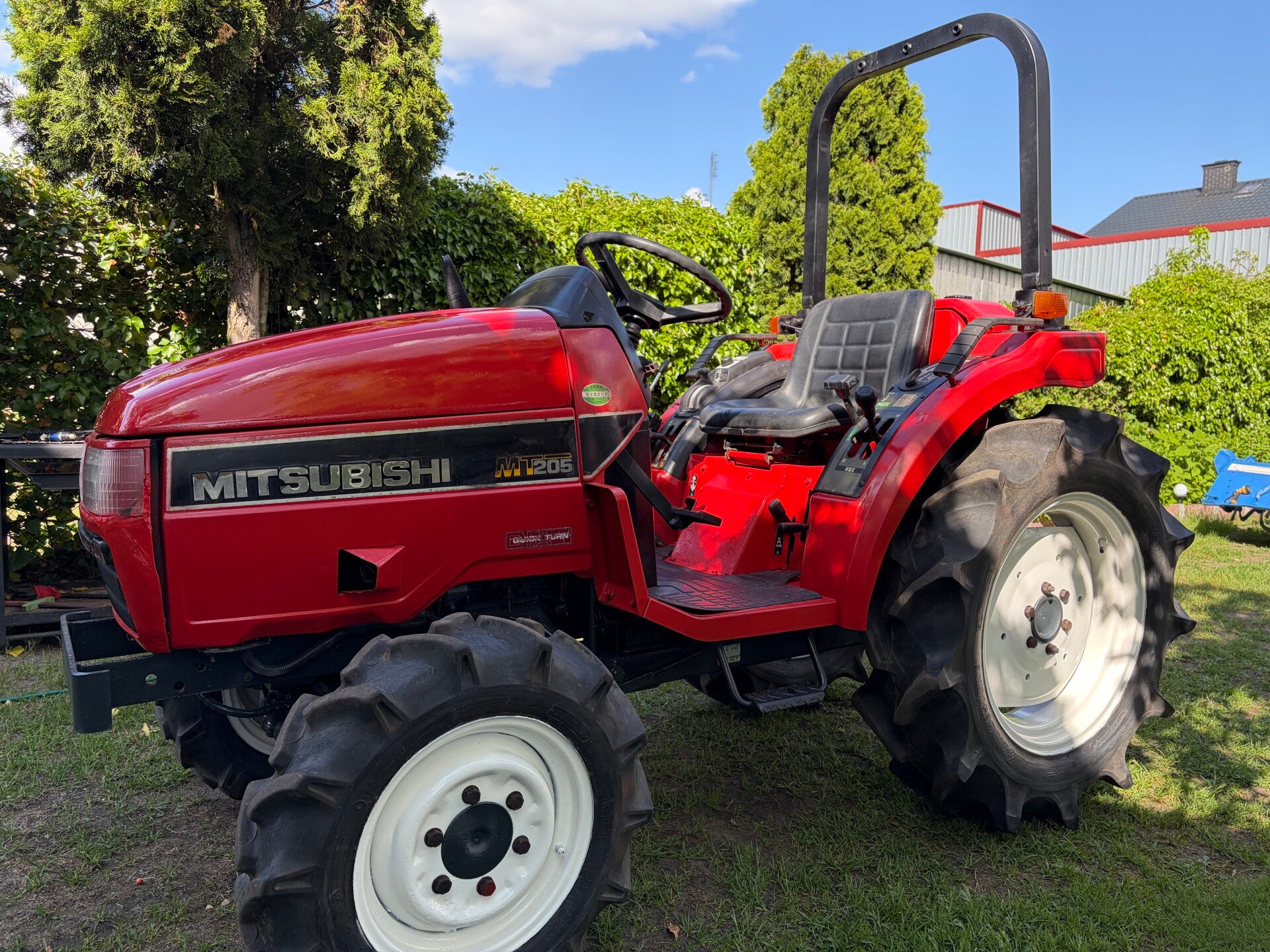 Mitsubishi MT205